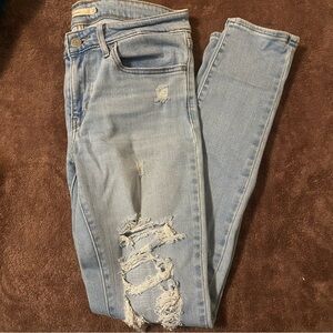 Levi’s 711 Jeans